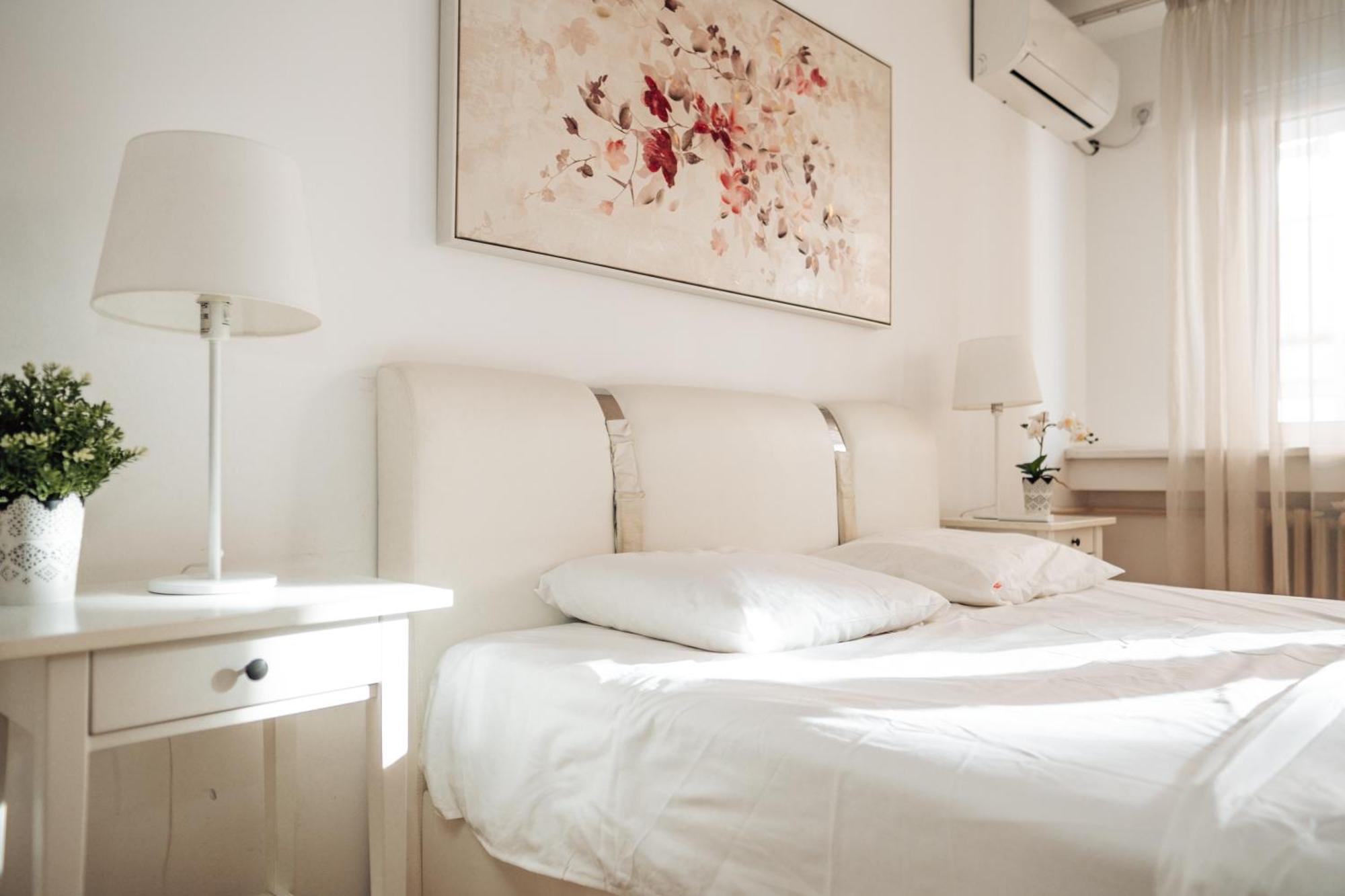 Crown Central Three Bedroom Apartment Beograd Bagian luar foto