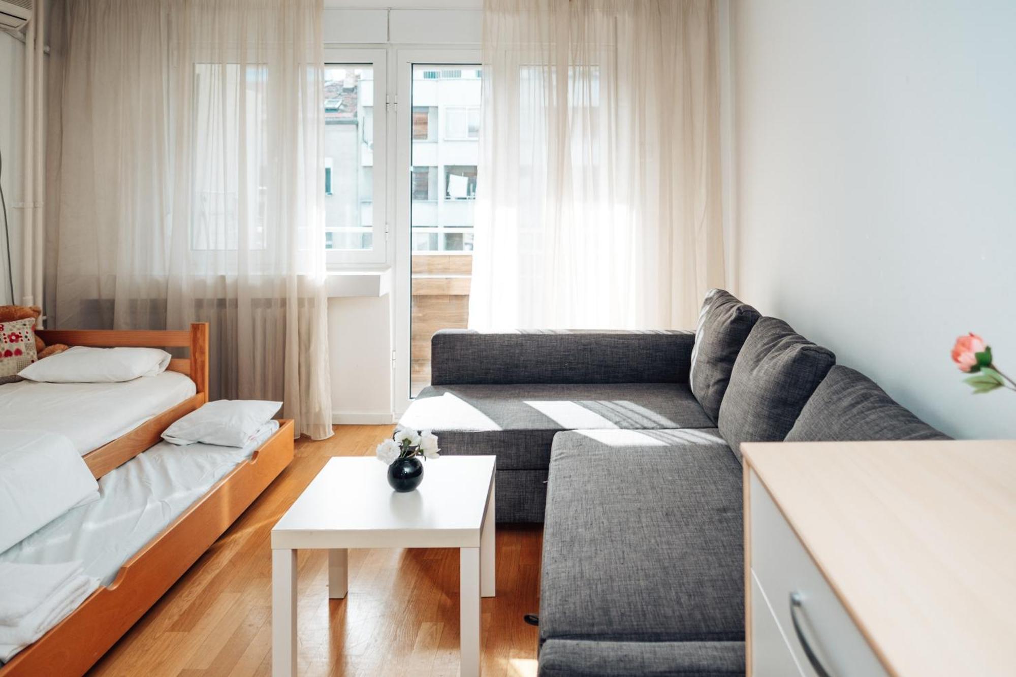 Crown Central Three Bedroom Apartment Beograd Bagian luar foto