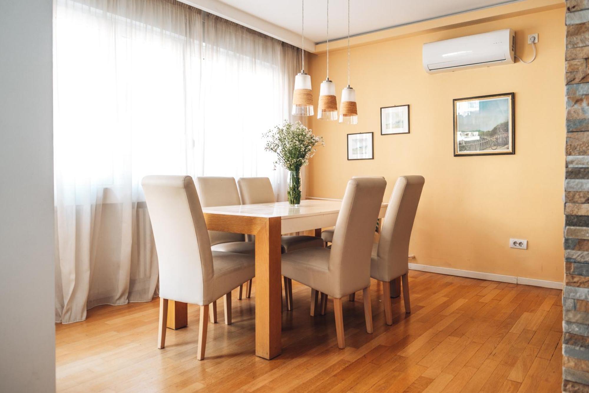 Crown Central Three Bedroom Apartment Beograd Bagian luar foto