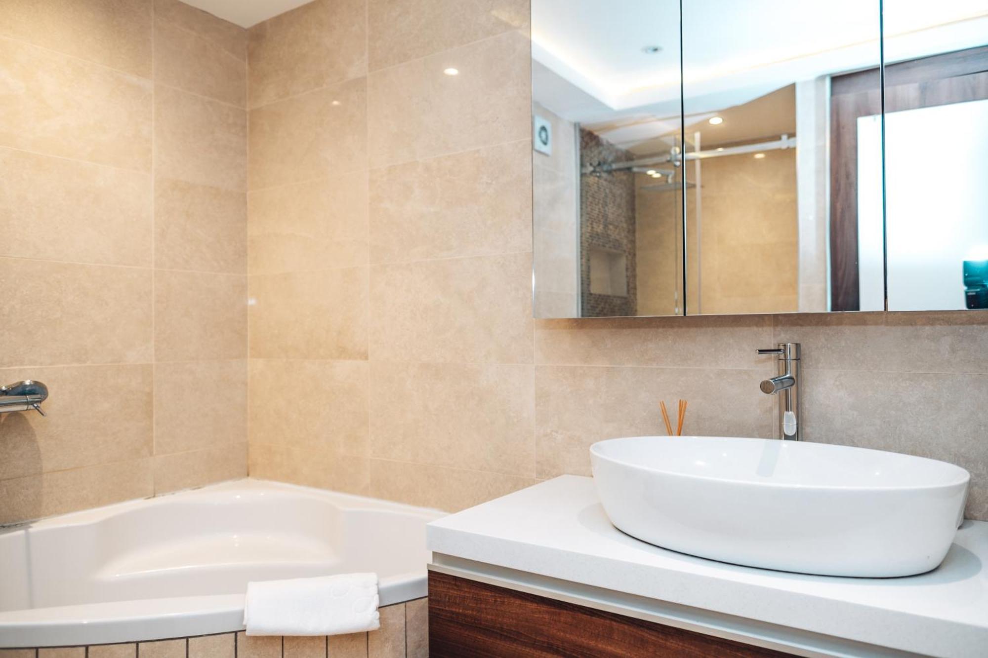 Crown Central Three Bedroom Apartment Beograd Bagian luar foto