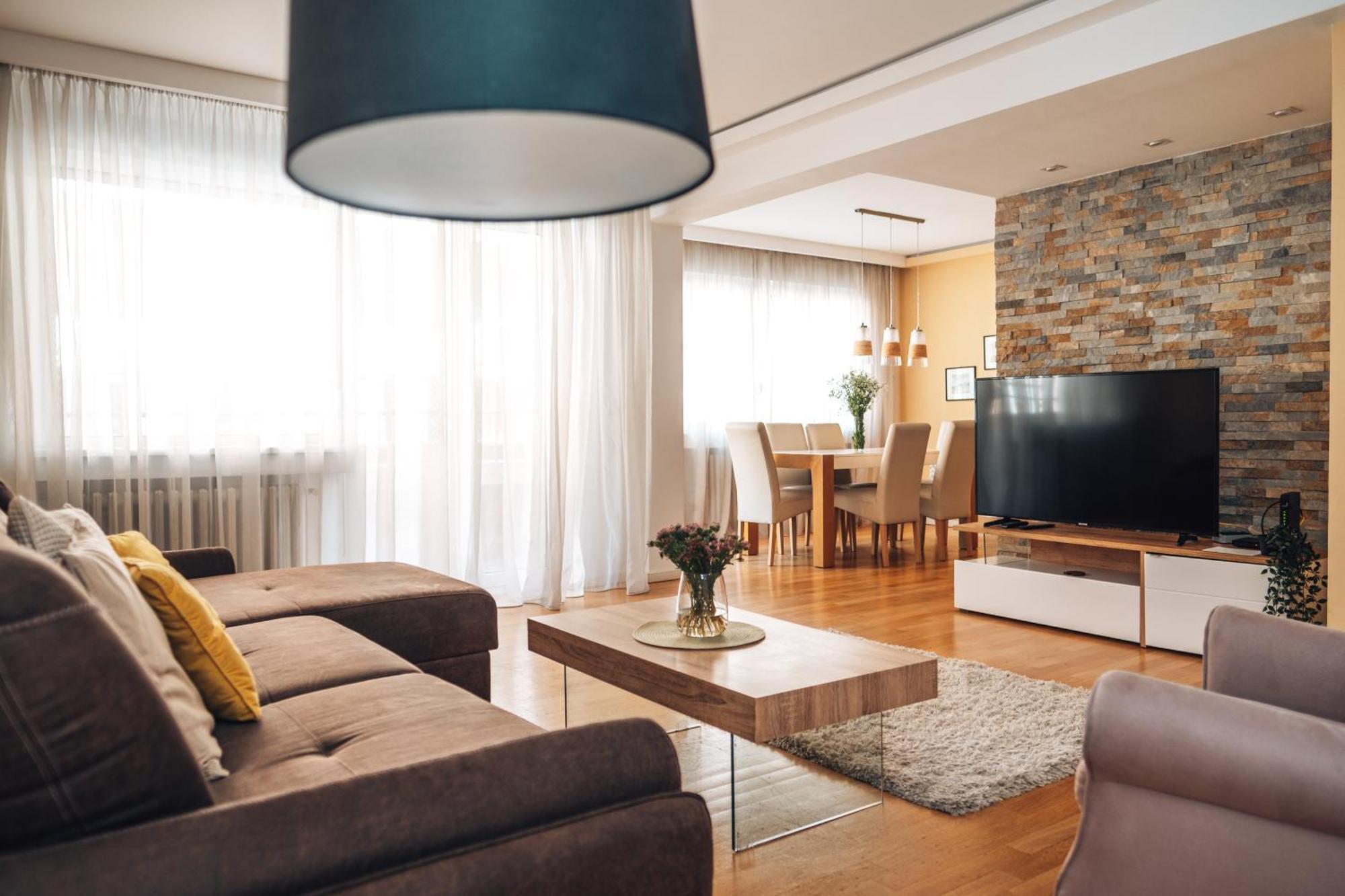 Crown Central Three Bedroom Apartment Beograd Bagian luar foto